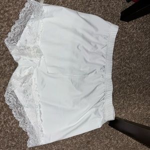 White biker shorts with lace
